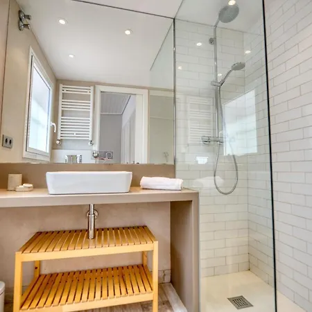 Daire Exclusive Position Front Line Calau Calella De Palafrugell