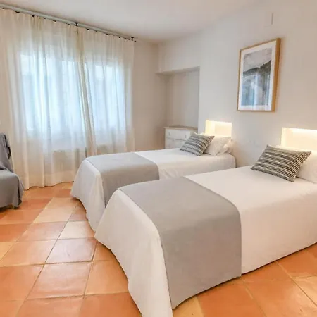 Exclusive Position Front Line Calau Apartament *