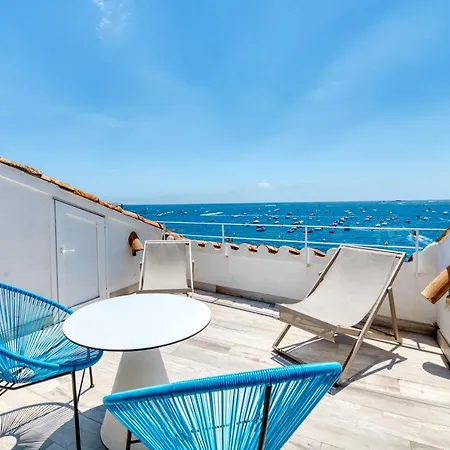 Exclusive Position Front Line Calau Apartment *